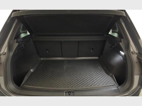 Volkswagen Tiguan (2024) — foto 7 van 28