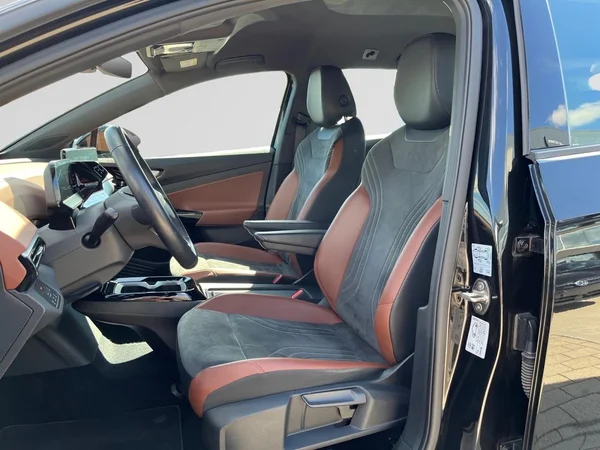 VOLKSWAGEN ID.4 (2023) — foto 19 van 23