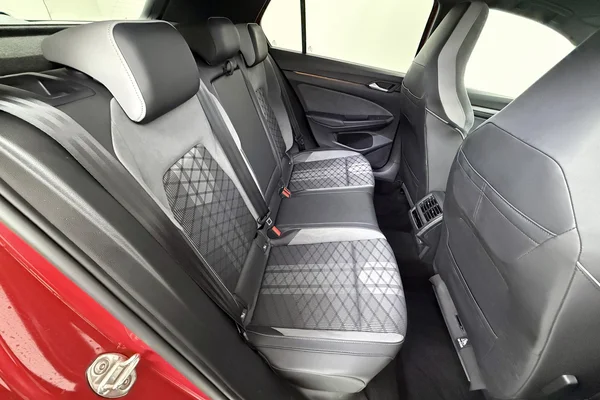 Volkswagen Golf VIII (2024) — foto 5 van 38