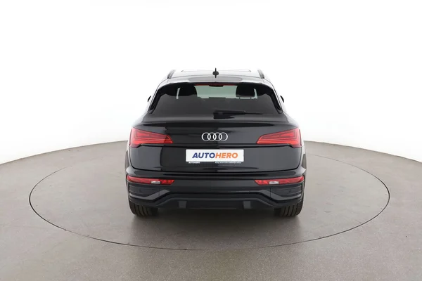 Audi Q5 (2023) — foto 11 van 16