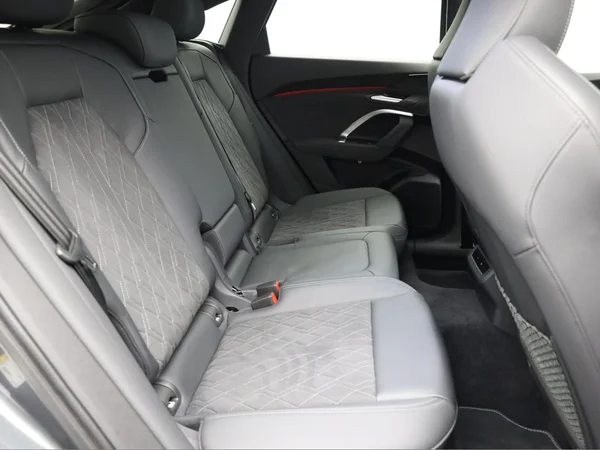 AUDI Q5 Sportback (2025) — foto 24 van 24
