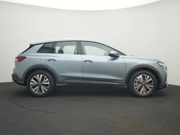 AUDI Q4 e-tron (2025) — foto 4 van 13