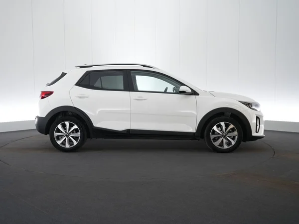Kia Stonic (2024) — foto 18 van 21