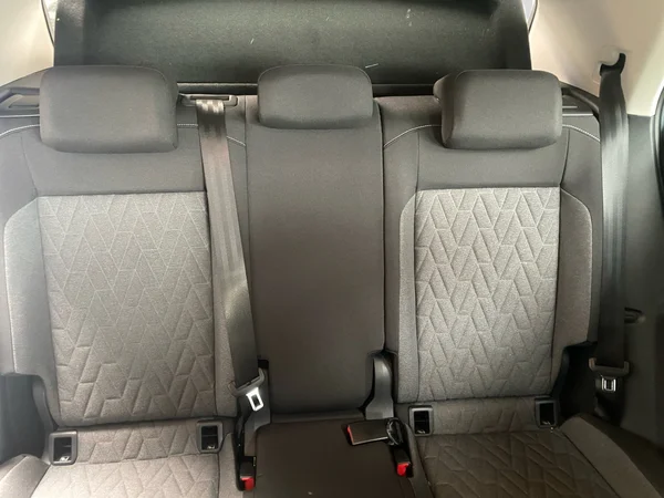 VOLKSWAGEN T-Cross (2024) — foto 9 van 12