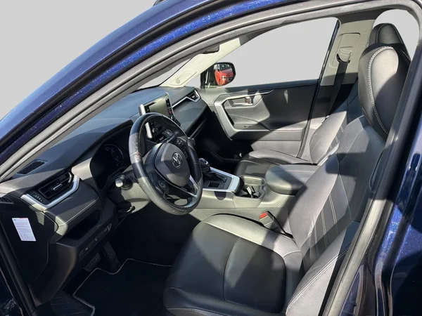 Toyota RAV4 (2019) — foto 17 van 18