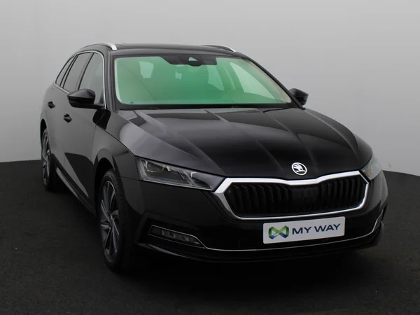 SKODA Octavia Combi (2024) — foto 12 van 24