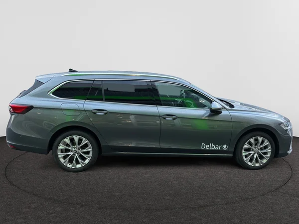 SKODA Superb Combi (2024) — foto 21 van 24