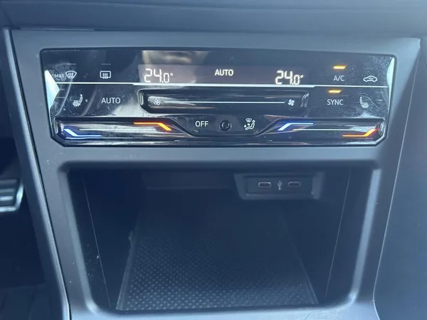 VOLKSWAGEN Taigo (2022) — foto 13 van 32