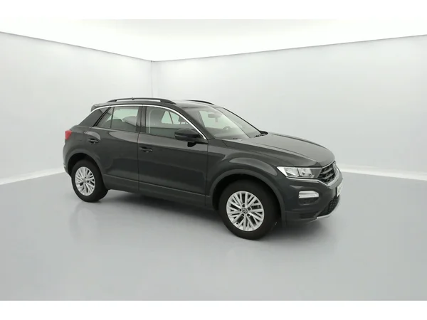 VOLKSWAGEN T-Roc (2021) — foto 23 van 36