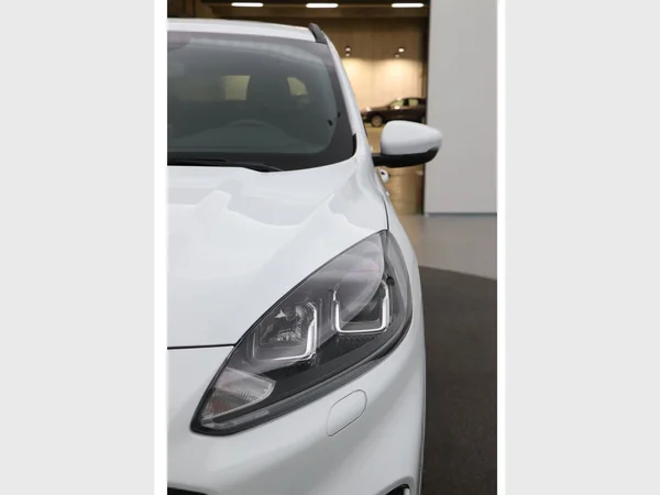 FORD Kuga FHEV (2024) — foto 11 van 29
