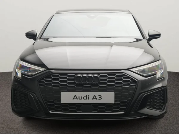 AUDI A3 Sportback (2023) — foto 6 van 10