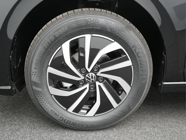VOLKSWAGEN Polo (2026) — foto 24 van 26