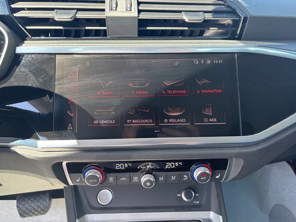 AUDI Q3 (2019) — foto 4 van 18