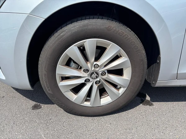 SKODA Octavia Combi (2025) — foto 16 van 24