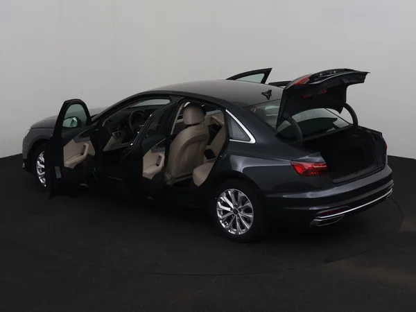AUDI A4 (2022) — foto 28 van 29