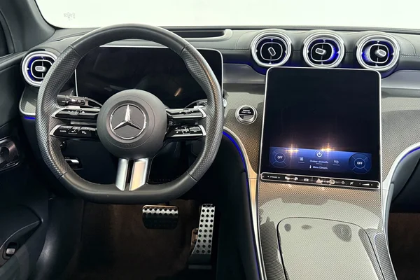 Mercedes-Benz GLC PHEV (X254) (2024) — foto 13 van 36