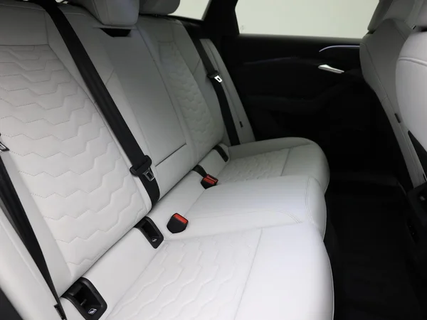 AUDI A6 Sportback e-tron (2026) — foto 23 van 23