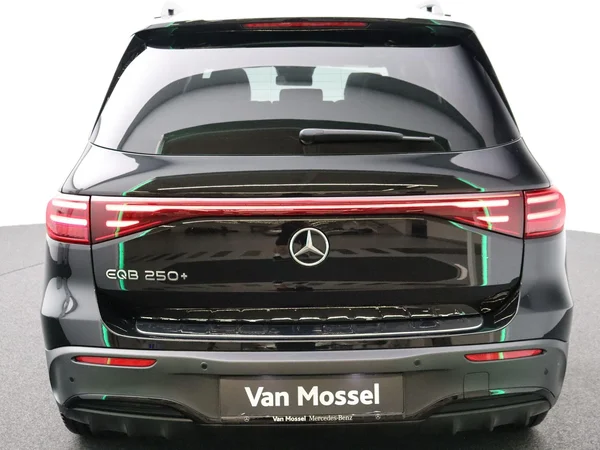 Mercedes-Benz EQB (2025) — foto 19 van 32