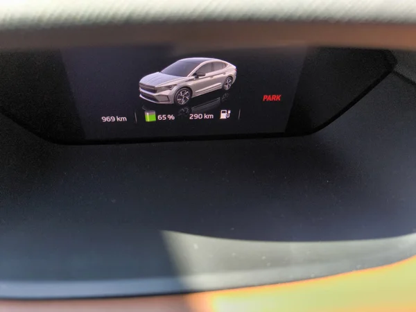SKODA Enyaq Coupé (2025) — foto 11 van 37