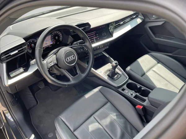 AUDI A3 Sportback (2021) — foto 3 van 22