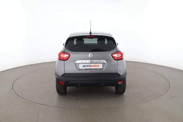 Renault Captur (2015) — foto 11 van 16