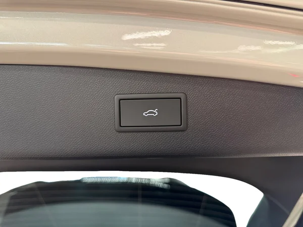 CUPRA Leon ST e-Hybrid (PHEV) (2025) — foto 19 van 19
