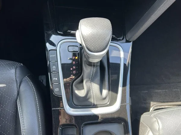 KIA XCeed (2024) — foto 13 van 35