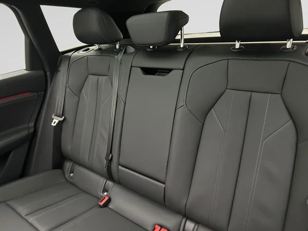 AUDI Q6 e-tron (2026) — foto 10 van 24