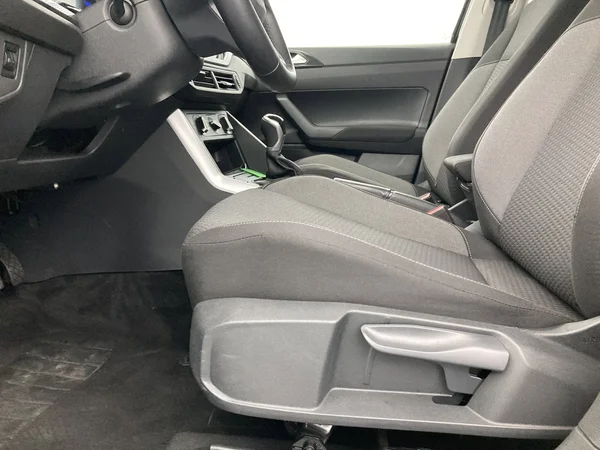 VOLKSWAGEN Polo (2025) — foto 24 van 36