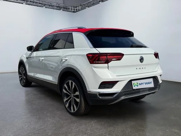VOLKSWAGEN T-Roc (2018) — foto 30 van 31
