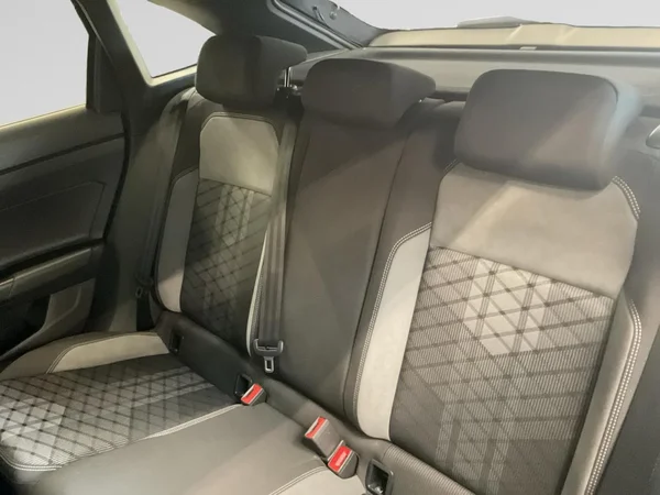 VOLKSWAGEN Taigo (2025) — foto 10 van 22