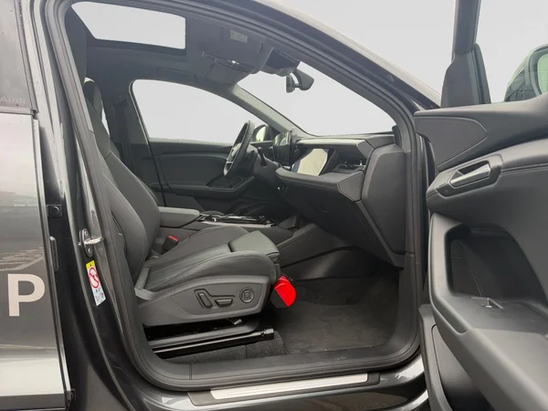 AUDI Q6 Sportback e-tron (2025) — foto 13 van 14