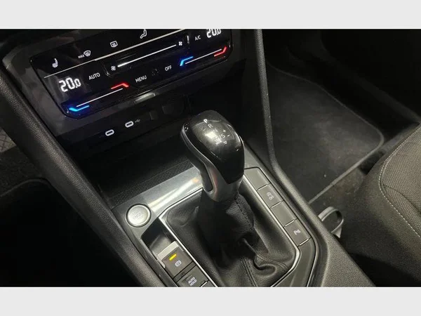 Volkswagen Tiguan Allspace (2022) — foto 19 van 29