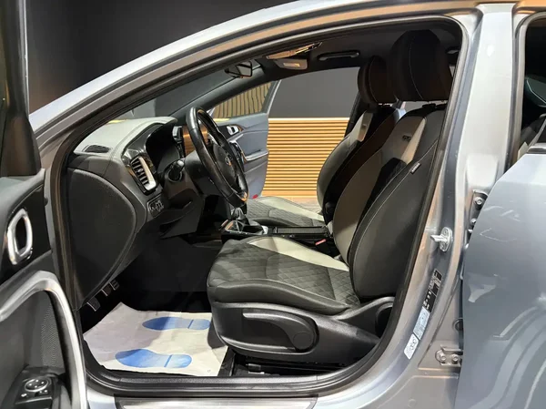 Kia Proceed (2020) — foto 25 van 26