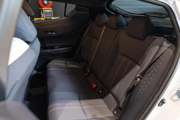 Toyota C-HR (2022) — foto 6 van 35
