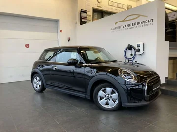 MINI One (2022)