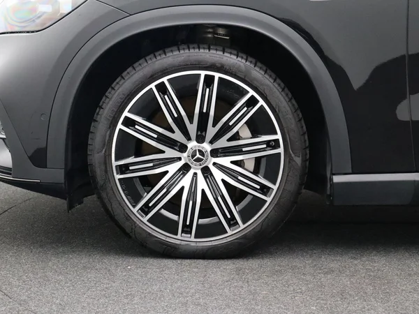 Mercedes-Benz EQE (2024) — foto 33 van 35