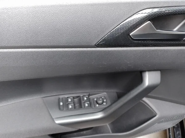 VOLKSWAGEN Polo (2024) — foto 8 van 23