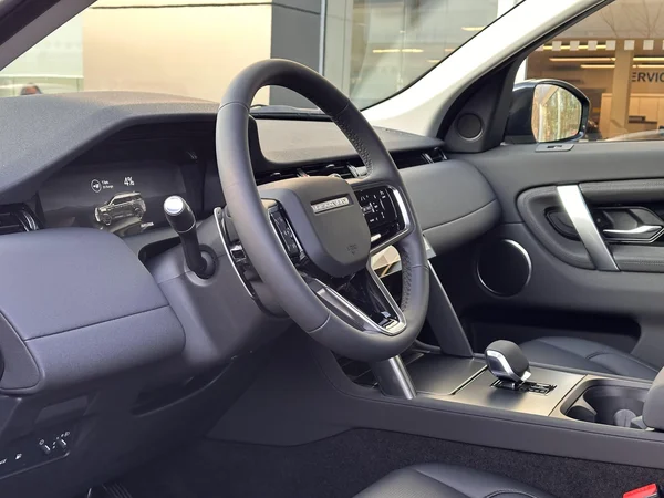 Land Rover Discovery Sport (2026) — foto 23 van 32