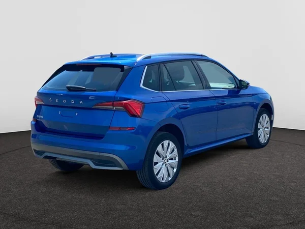 SKODA Kamiq (2022) — foto 2 van 9