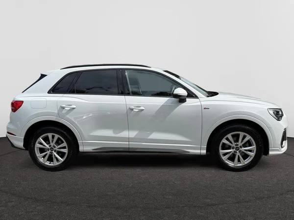 AUDI Q3 (2025) — foto 6 van 20