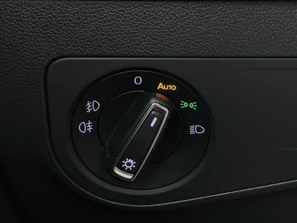 VOLKSWAGEN Tiguan Allspace (2018) — foto 20 van 33