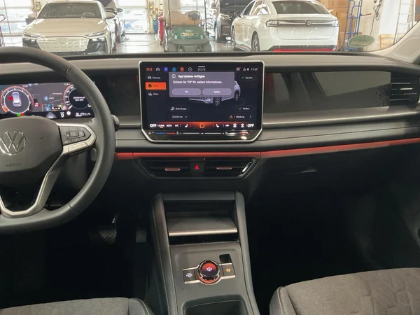 VOLKSWAGEN Tayron (2025) — foto 3 van 22