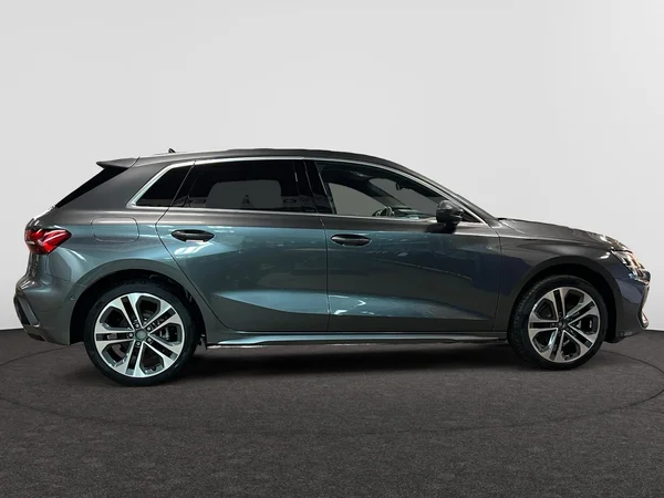 AUDI A3 Sportback (2025) — foto 10 van 14