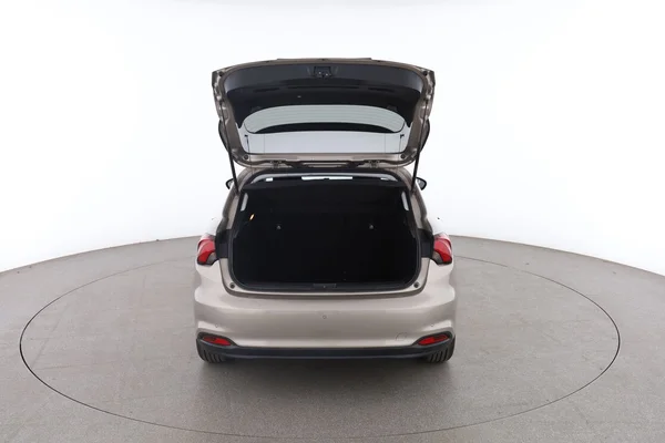 Fiat Tipo (2019) — foto 7 van 16