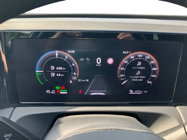 VOLKSWAGEN Tiguan eHybrid (PHEV) (2025) — foto 15 van 24
