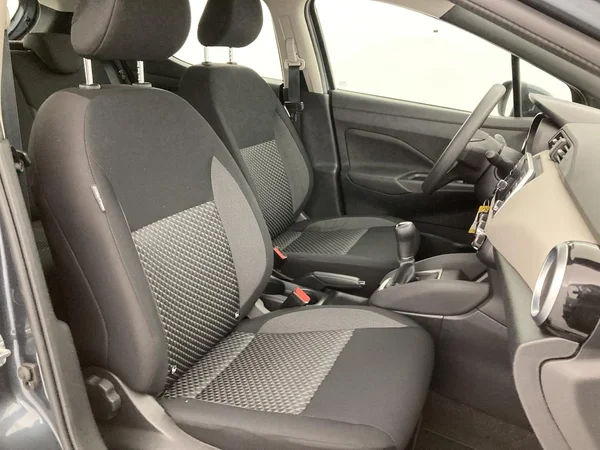 NISSAN Micra (2022) — foto 21 van 36