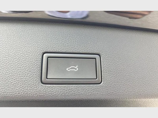 VOLKSWAGEN GOLF (2026) — foto 16 van 23