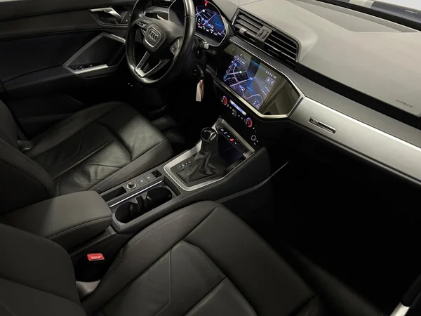 AUDI Q3 Sportback PHEV (2021) — foto 10 van 15