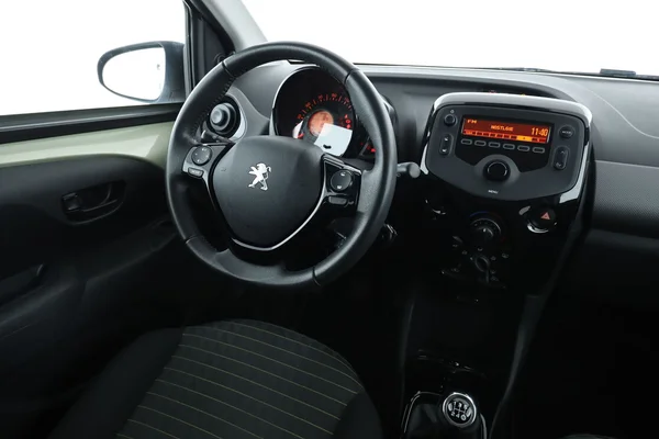 Peugeot 108 (2022) — foto 4 van 16